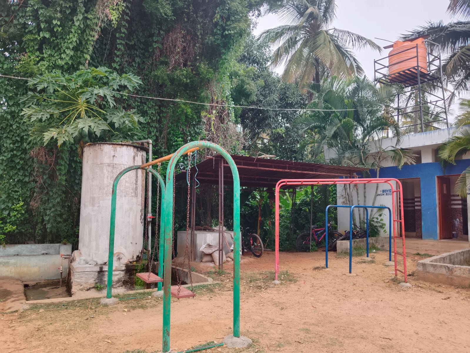 Parinitha Aided Higher Primary School, Halegere — main building